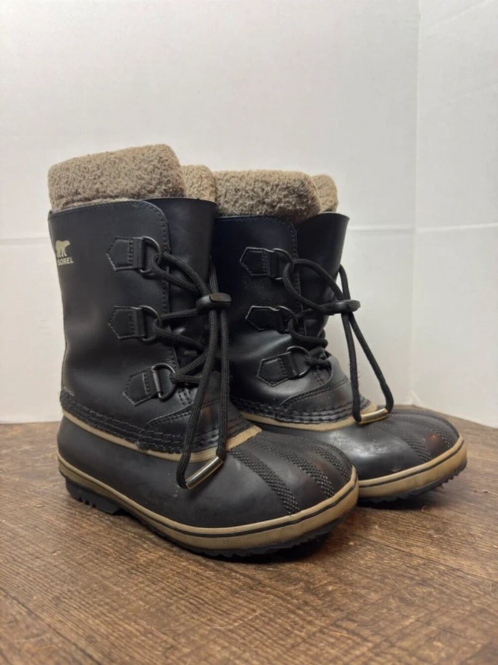 Sorel Black Winter Snow Boots – Women’s Size 4